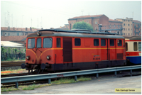 DE 424.01 della Ferrovia Bologna Portomaggiore a Bologna Borgo S. Vitale nel maggio 1992