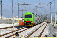 TAF FNM in servizio sulla linea S 10 in arrivo a Milano Rogoredo il 26/08/2008