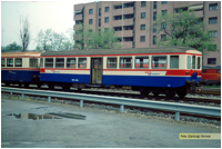 nB 302 della Bologna Portomaggiore a Bologna Borgo S. Vitale nel maggio 1992  