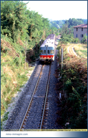 ALn 668.1029 in arrivo alla fermata di Cassago. Agosto 1993
